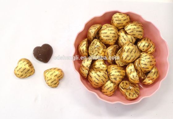 Ronde kogel-ei-vormige enkelvoudige chocoladefolie-verpakkingsmachine voor papierverpakkingsmateriaal
