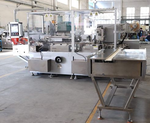 Verpakkingsmachine voor de verpakking van chocoladerepen/tabletten met een dubbele laag met een capaciteit van 3000 kg