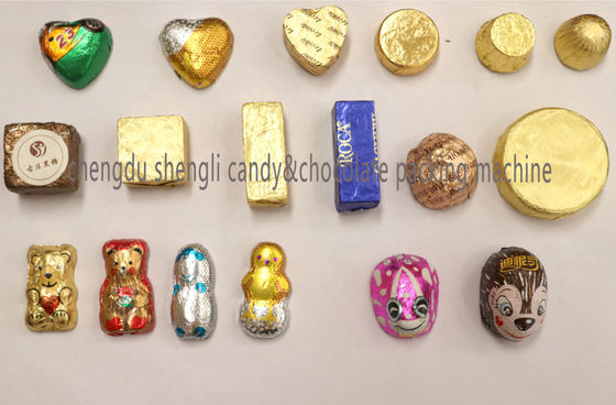 Snelheidsfilm chocoladeverpakkingsmachine met PLC-besturing Verpakkingssnelheid 200-300pics/min