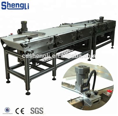 Horizontale dubbel draaiende snoepverpakkingsmachine met 300 ppm snelheid 2960*1560*2150 MM